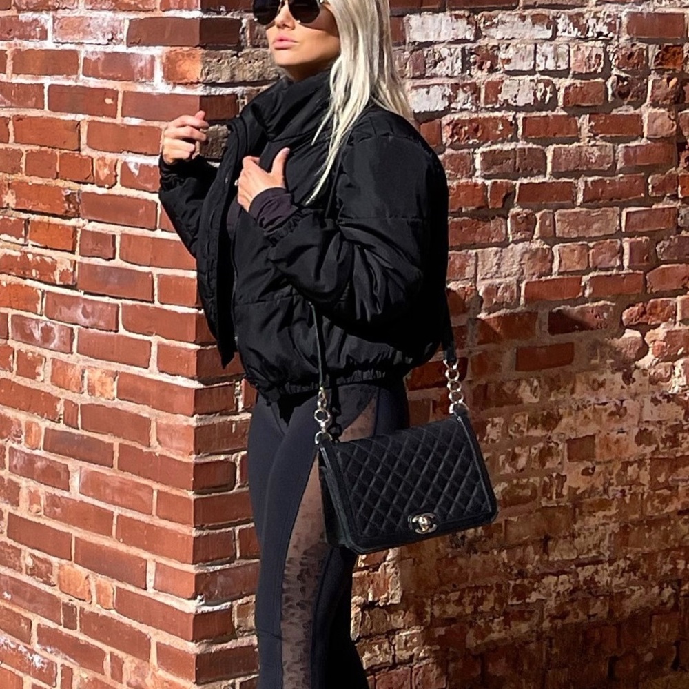 Chanel black leather gold cross body quilted flap bag 🖤 - Picture 13 of 13